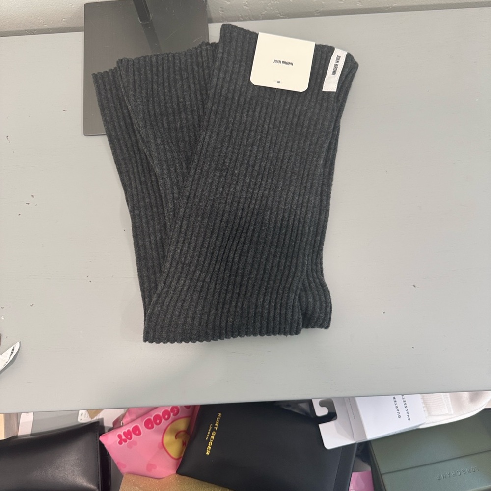 Joah Brown Charcoal Ribbed Slouchy Leg Warmers - Picture 3 of 3